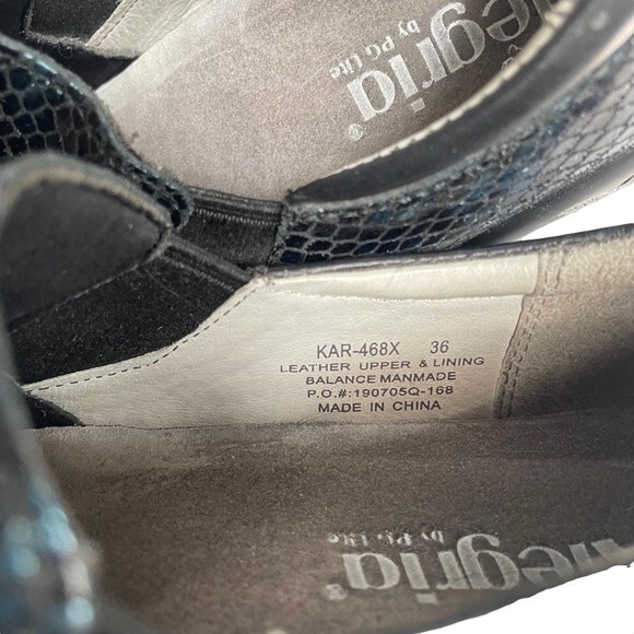 Alegria Slip On Clog Black Blue Shimmer Reptile Print Leather Size 36 Nursing - Picture 8 of 11